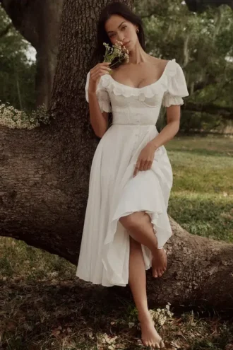 Bella Weißes Babydoll-Midi-Kleid mit Broderie Anglaise