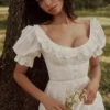 Bella Weißes Babydoll-Midi-Kleid mit Broderie Anglaise Bella Weißes Babydoll-Midi-Kleid mit Broderie Anglaise
