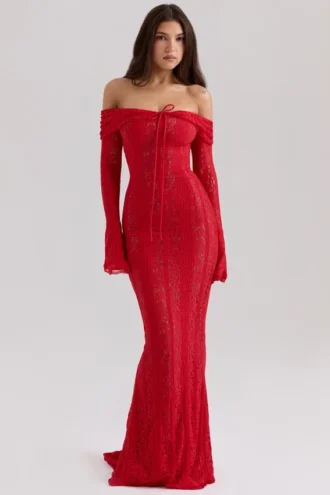 Belle – Rotes, schulterfreies Floral-Spitze-Maxikleid
