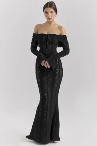 Belle Schwarzes schulterfreies Floral-Spitze-Maxikleid