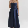 Bellina Mitternachtsblaues, trägerloses Midi-Kleid mit abnehmbarem Schleifen Bellina Mitternachtsblaues, trägerloses Midi-Kleid mit abnehmbarem Schleifen
