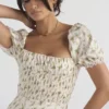 Bellucci Sommerkleid mit Gartenprint und Raffungen Bellucci Sommerkleid mit Gartenprint und Raffungen