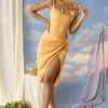 Bianca Midi-Kleid aus plissiertem Satin in Mandarinenfarbe mit Korsett Bianca Midi-Kleid aus plissiertem Satin in Mandarinenfarbe mit Korsett