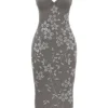 Blanca Midi-Kleid mit Kristallverzierung in Rauchgrau Blanca Midi-Kleid mit Kristallverzierung in Rauchgrau