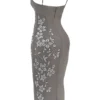 Blanca Midi-Kleid mit Kristallverzierung in Rauchgrau Blanca Midi-Kleid mit Kristallverzierung in Rauchgrau
