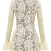 Brianna Buttermilk Minikleid mit Schlüssellochausschnitt und Spitze Brianna Buttermilk Minikleid mit Schlüssellochausschnitt und Spitze