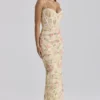 Calista Maxikleid aus Mesh mit Pfirsichfarbenem Blumenmuster Calista Maxikleid aus Mesh mit Pfirsichfarbenem Blumenmuster