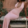 Camelia Apricot Plunge-Maxikleid Camelia Apricot Plunge-Maxikleid