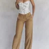 Cameron Caramel – Lässige, maßgeschneiderte Hose Cameron Caramel – Lässige, maßgeschneiderte Hose