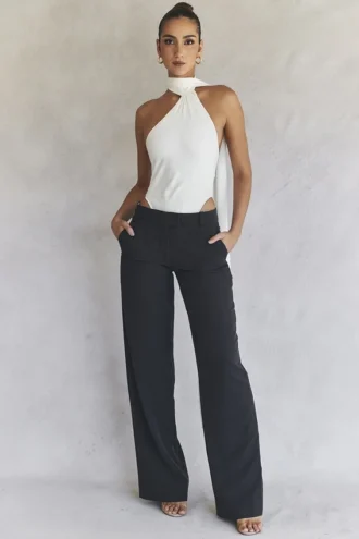 Cameron Graue Hose in lockerer Passform