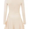 Caprice Cremefarbenes, zartes Strickkleid mit kurzen Ärmeln Caprice Cremefarbenes, zartes Strickkleid mit kurzen Ärmeln