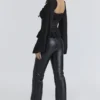Cara – Schwarzes Langarm-Peplum-Oberteil aus Georgette Cara – Schwarzes Langarm-Peplum-Oberteil aus Georgette