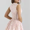 Carmel Pink Stretch-Baumwoll-Minikleid mit Blumenprint Carmel Pink Stretch-Baumwoll-Minikleid mit Blumenprint