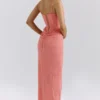Carmella Coral – Maxikleid mit Handstickerei Carmella Coral – Maxikleid mit Handstickerei