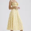 Carmen Buttercup Vintage-Bustier-Sommerkleid aus Baumwolle mit Blumenprint Carmen Buttercup Vintage-Bustier-Sommerkleid aus Baumwolle mit Blumenprint