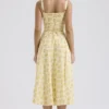 Carmen Buttercup Vintage-Bustier-Sommerkleid aus Baumwolle mit Blumenprint Carmen Buttercup Vintage-Bustier-Sommerkleid aus Baumwolle mit Blumenprint