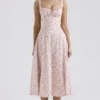 Carmen – Weißes Baumwoll-Bustier-Sommerkleid mit Rosenknospen-Print Carmen – Weißes Baumwoll-Bustier-Sommerkleid mit Rosenknospen-Print
