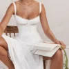 Carmen Weißes Bustier-Sommerkleid Carmen Weißes Bustier-Sommerkleid