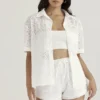 Carrie Weisses Broderie-Anglaise-Hemd Carrie Weisses Broderie-Anglaise-Hemd