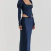 Charlene – Maxirock aus marineblauem Satin im Schrägschnitt Charlene – Maxirock aus marineblauem Satin im Schrägschnitt