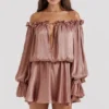Chaya Haselnussfarbenes schulterfreies Kleid Chaya Haselnussfarbenes schulterfreies Kleid