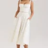 Chiarina – Weißes Baumwoll-Midi-Kleid mit Knopfleiste