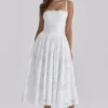 Chloe Weißes Midi-Sommerkleid aus maßgefertigter Spitze und Baumwolle Chloe Weißes Midi-Sommerkleid aus maßgefertigter Spitze und Baumwolle