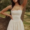 Chloe Weißes Midi-Sommerkleid aus maßgefertigter Spitze und Baumwolle Chloe Weißes Midi-Sommerkleid aus maßgefertigter Spitze und Baumwolle