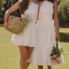 Cindy Weißes Midi-Sommerkleid aus Twill Cindy Weißes Midi-Sommerkleid aus Twill