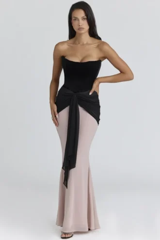Clara Maxikleid aus schwarzem und rosafarbenem Chiffon – Limited Edition
