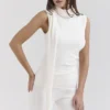 Clementine Elfenbeinfarbenes Kaschmir-Tanktop mit Drapierung und Schal Clementine Elfenbeinfarbenes Kaschmir-Tanktop mit Drapierung und Schal