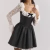 Cleora Schwarzes Minikleid mit Spitzenrüschen Cleora Schwarzes Minikleid mit Spitzenrüschen