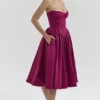Coco Midi-Kleid aus burgunderrotem Satin-Tüll Coco Midi-Kleid aus burgunderrotem Satin-Tüll