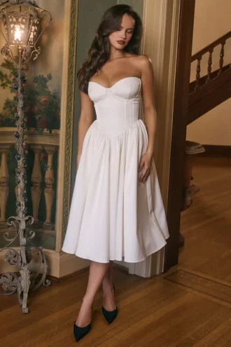 Coco Vintage Midi-Kleid aus elfenbeinfarbenem Satin