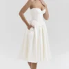 Coco Vintage Midi-Kleid aus elfenbeinfarbenem Satin Coco Vintage Midi-Kleid aus elfenbeinfarbenem Satin