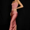 Colette Rose Satin-Midirock mit niedriger Taille Colette Rose Satin-Midirock mit niedriger Taille