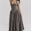 Coquette Smoke Neckholder-Midi-Kleider Coquette Smoke Neckholder-Midi-Kleider