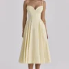 Dahlia Lemon Baumwoll-Midi-Sommerkleid im Prinzess-Schnitt Dahlia Lemon Baumwoll-Midi-Sommerkleid im Prinzess-Schnitt