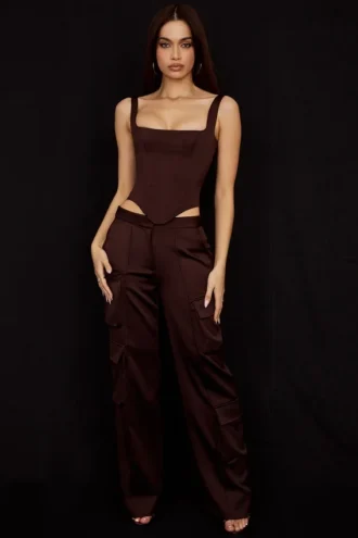 Daria Cargo-Hose aus schokoladenbraunem Satin