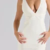 Das klassische Midi-Bandage-Kleid in Elfenbein
