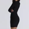 Das Naomi Black Langarm-Bandage-Minikleid Das Naomi Black Langarm-Bandage-Minikleid