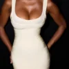 Das OG Vanilla Midi-Bandage-Kleid Das OG Vanilla Midi-Bandage-Kleid