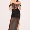 Debut Schwarzes schulterfreies Maxikleid aus Spitze Debut Schwarzes schulterfreies Maxikleid aus Spitze