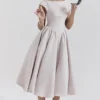 Debutante French Dove Moiré-Satin-Midi-Kleider mit Rückenausschnitt Debutante French Dove Moiré-Satin-Midi-Kleider mit Rückenausschnitt