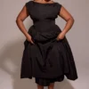 Debutante – Schwarzes, rückenfreies Midikleid aus Moiré-Satin Debutante – Schwarzes, rückenfreies Midikleid aus Moiré-Satin