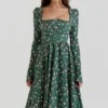 Delia Midi-Kleid mit grünem Blumenmuster Delia Midi-Kleid mit grünem Blumenmuster