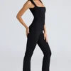 Die taillierte Hose Schwarze Stretch-Hose Die taillierte Hose Schwarze Stretch-Hose