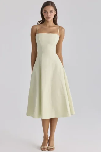 Dolly Matcha-Grünes Baumwoll-Midi-Sommerkleid mit ausgestelltem Rock Dolly Matcha-Grünes Baumwoll-Midi-Sommerkleid mit ausgestelltem Rock