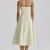Dolly Matcha-Grünes Baumwoll-Midi-Sommerkleid mit ausgestelltem Rock Dolly Matcha-Grünes Baumwoll-Midi-Sommerkleid mit ausgestelltem Rock