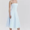 Dolly – Midi-Sommerkleid aus weicher blauer Stretch-Baumwolle in A-Linie Dolly – Midi-Sommerkleid aus weicher blauer Stretch-Baumwolle in A-Linie